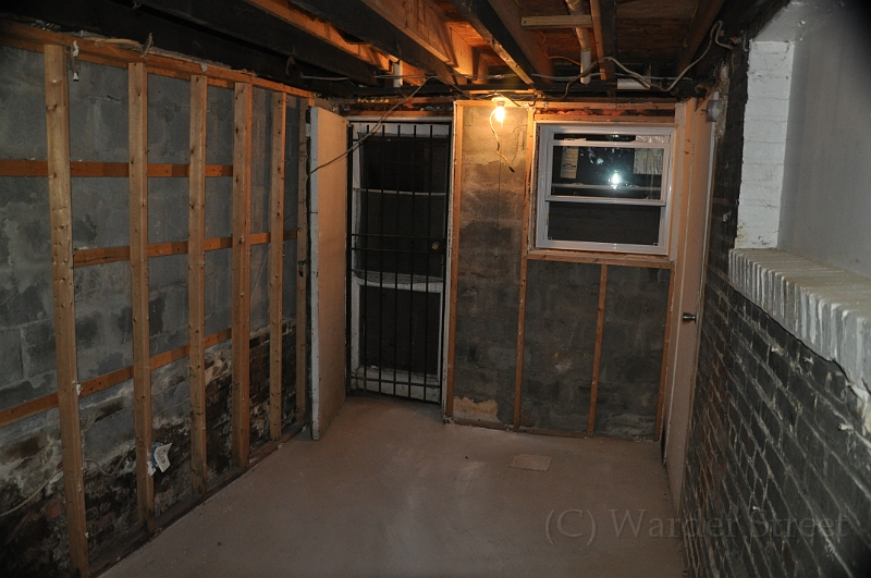 Basement Back Room 012.jpg